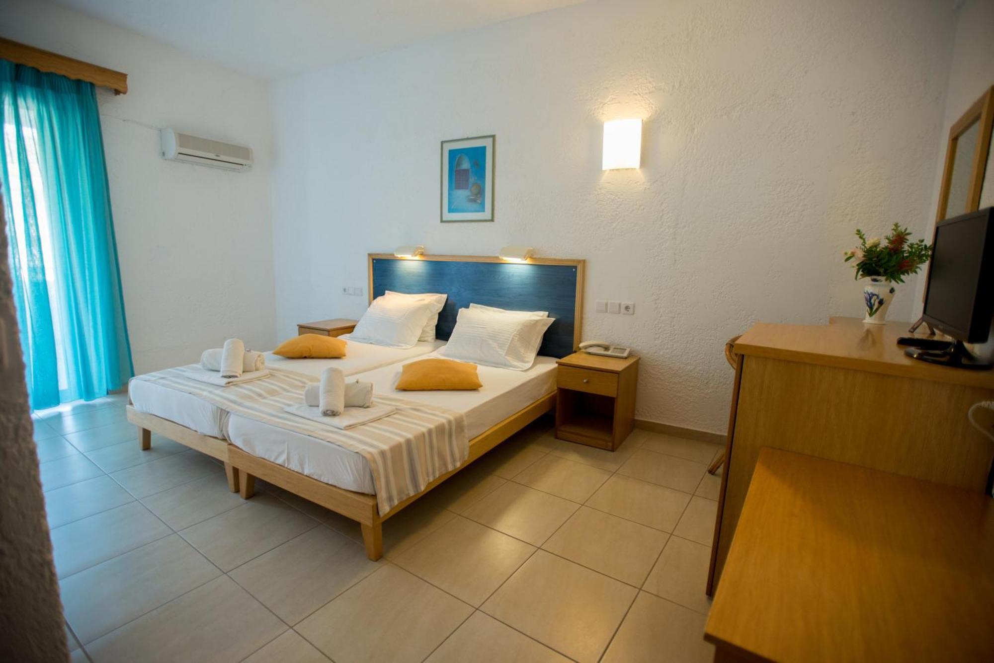 Neos Ikaros Hotel Ajía Galíni Kültér fotó